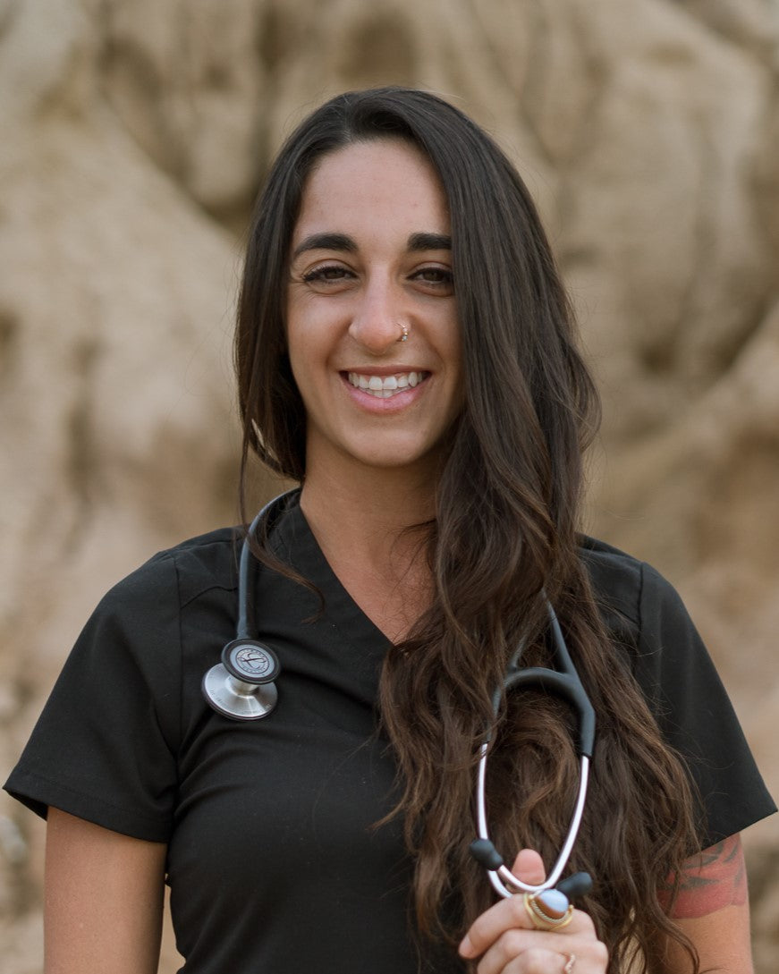 Dr. Ashley de Luna