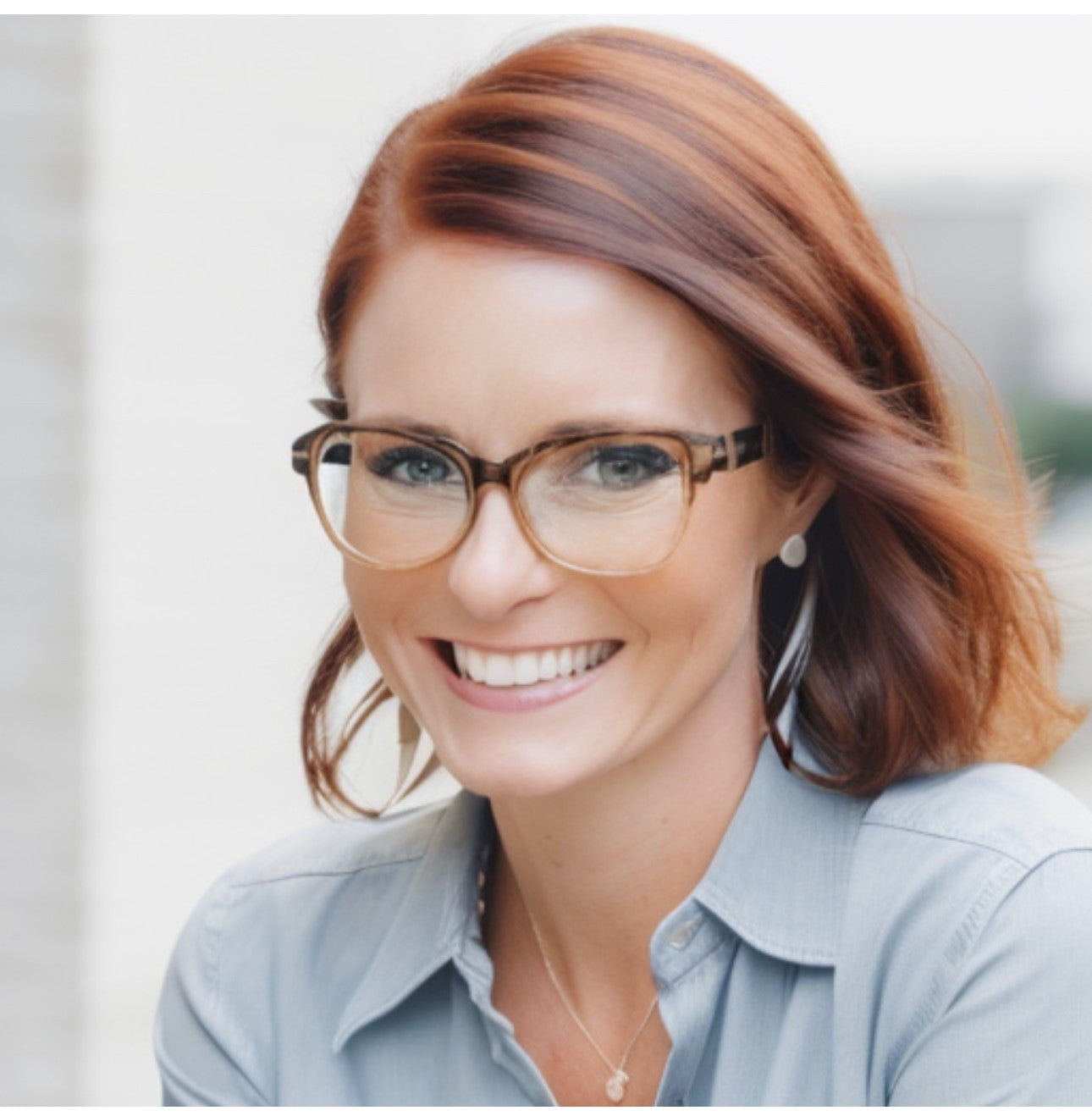 Dr. Lindsey Carr